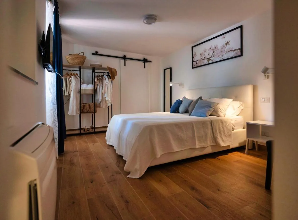 Diomira Apartment location